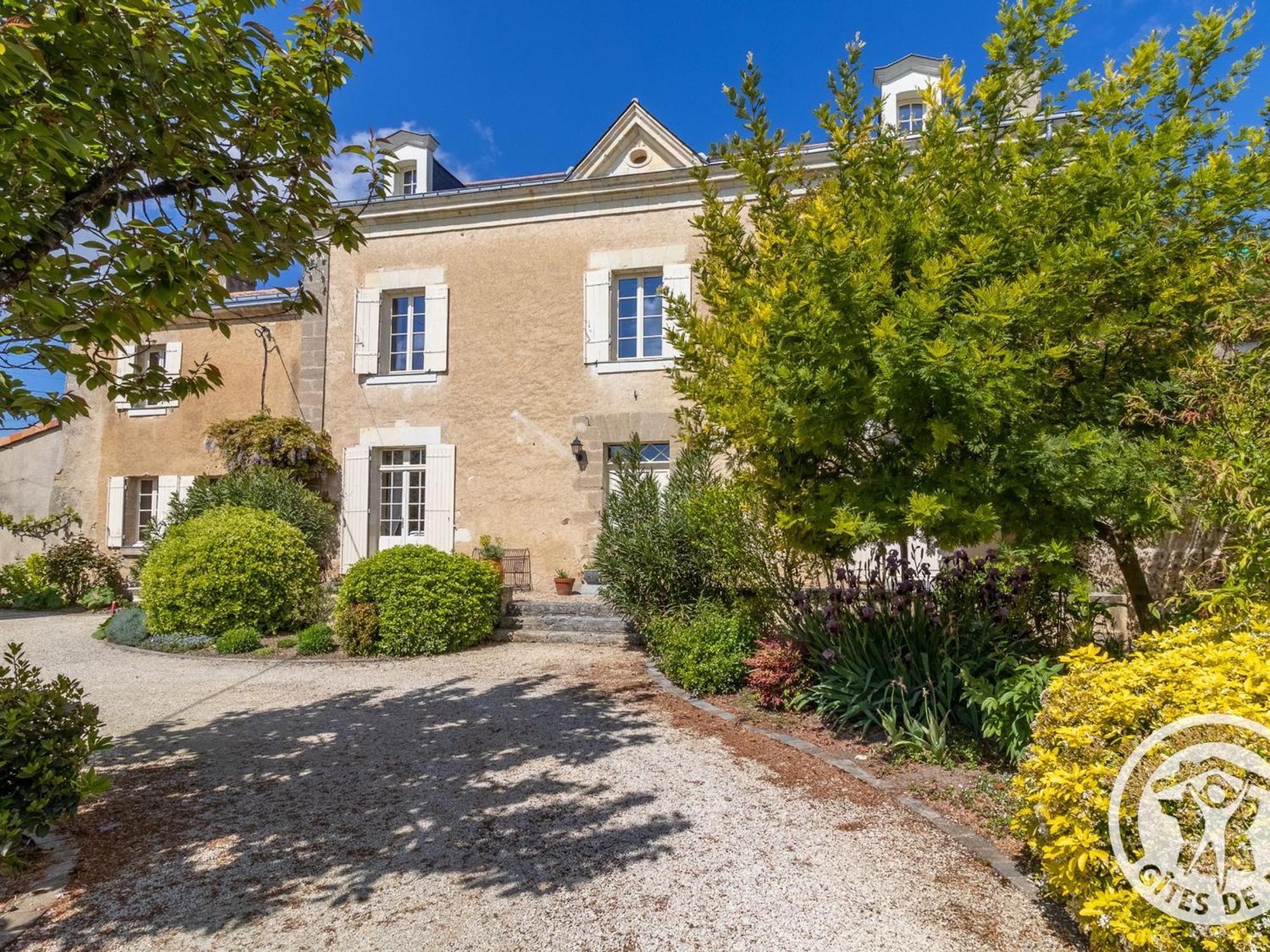 Sejour De Charme Avec Piscine A Saint-Georges-Sur-Layon, Proche De Saumur Et Des Chateaux De La Loire - Fr-1-622-81 Bed and Breakfast Doue-en-Anjou Exterior foto